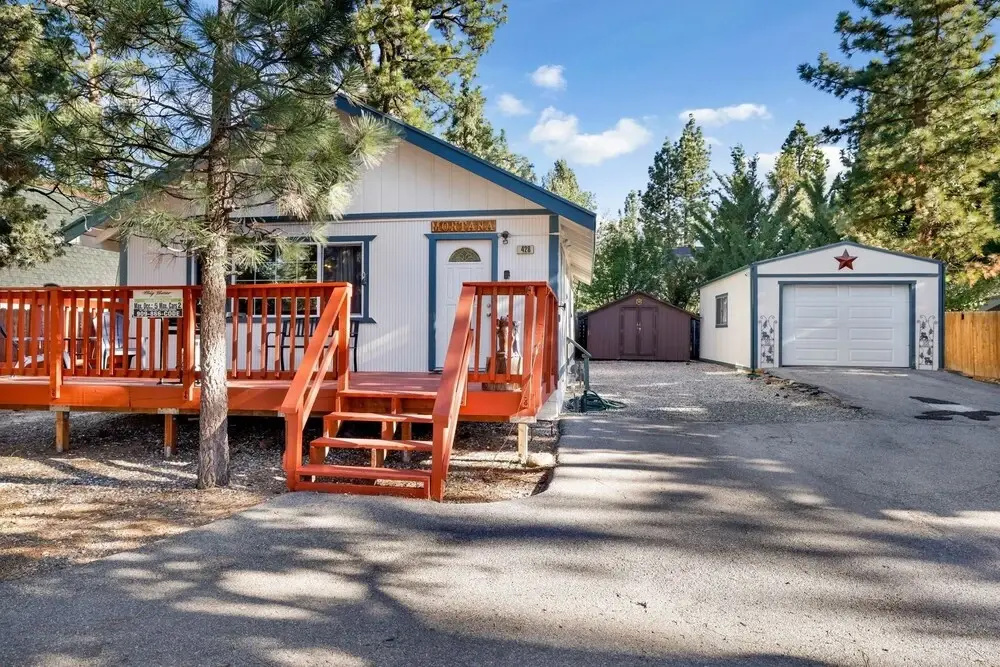 1938-montana Cabin 2 Bedroom Home by RedAwning