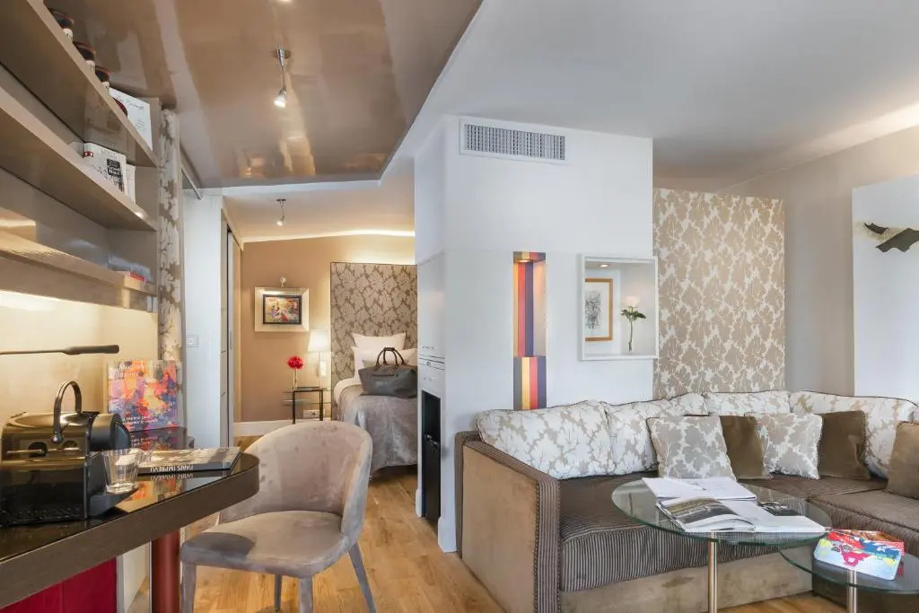 Hotel Cambon 68