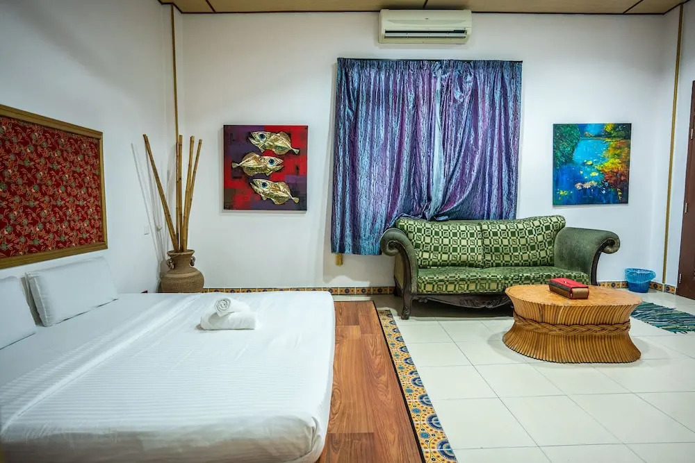 Lost Paradise Resort