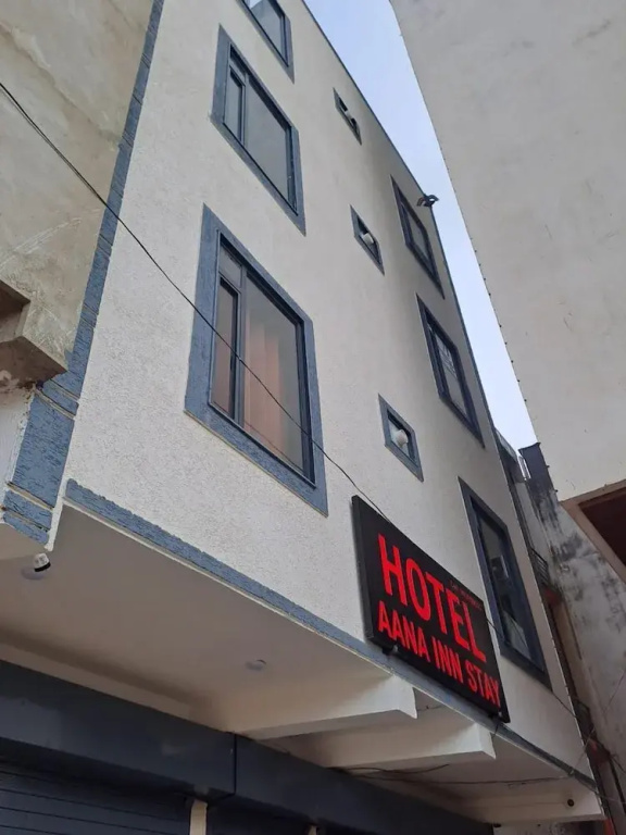 Hotel Aana Inn Stay