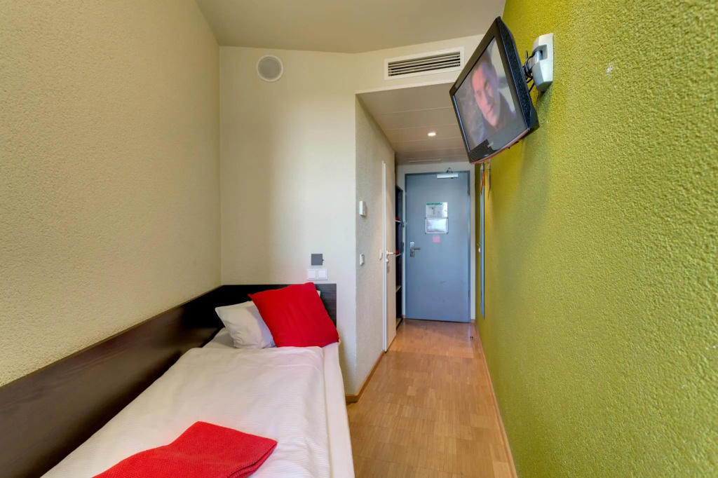 MEININGER Hotel Berlin Hauptbahnhof - Chambres