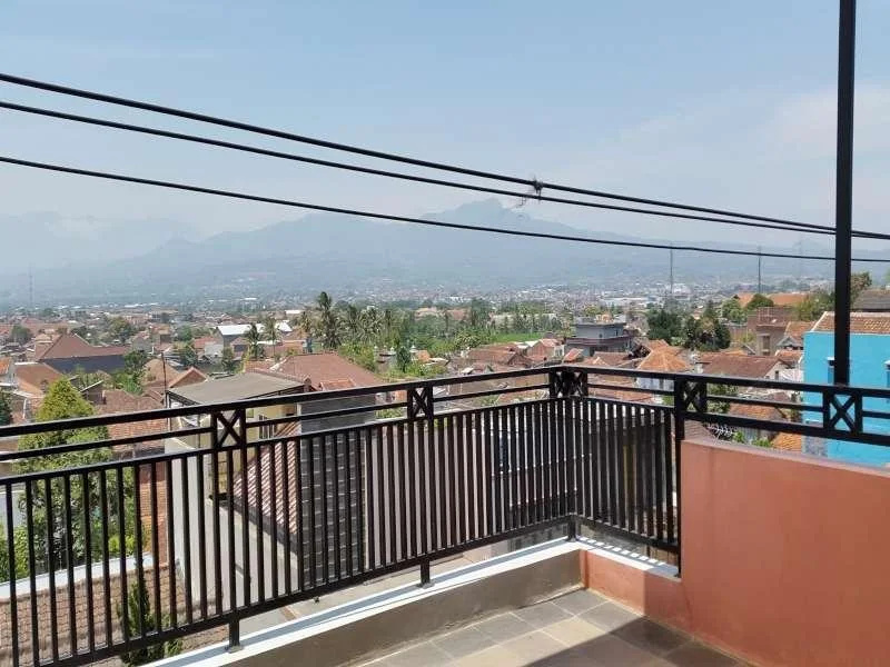 Balcony & Terrace