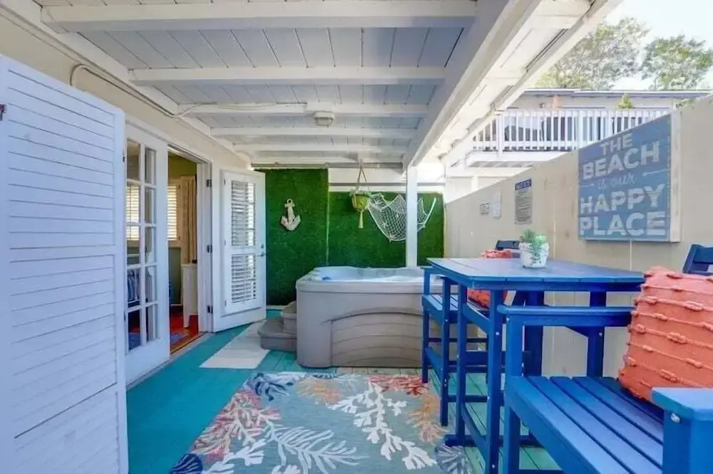 Coral Cottage