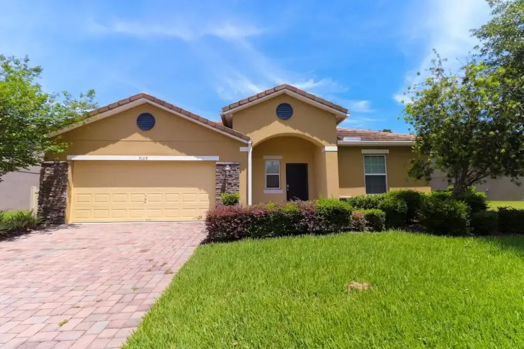CA9109SC - 5 bedrooms - pool and spa villa, Kissimmee, US