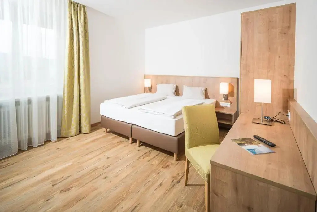 Zur Post & Appartementhaus Kern - Chambres
