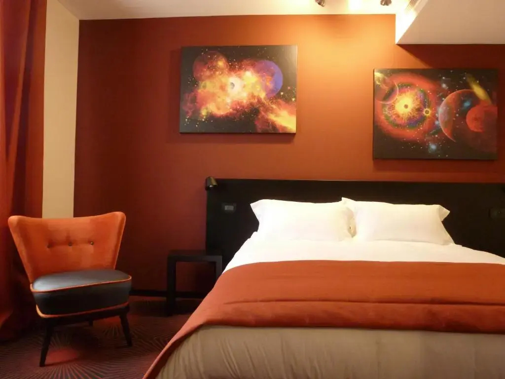 Standard Double room with courtyard view (full double bed)
