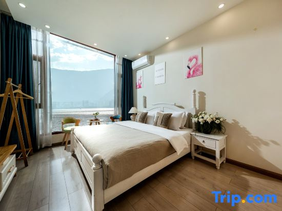 Standard Double room with sea view (full double bed)
