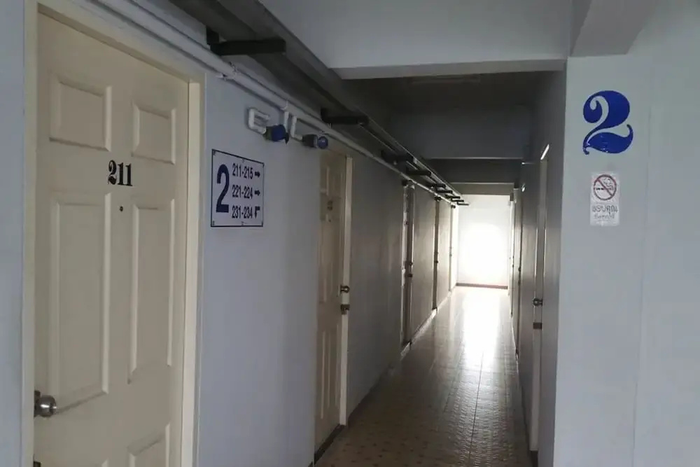 Lobby & Reception