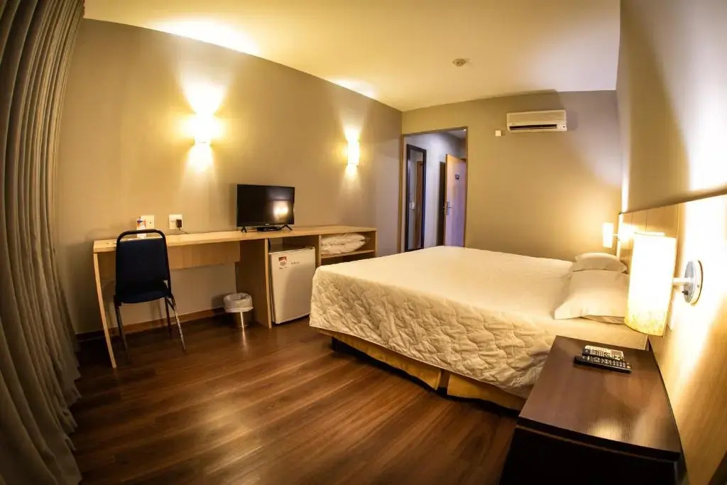 Hotel Campo Largo Express - Chambres