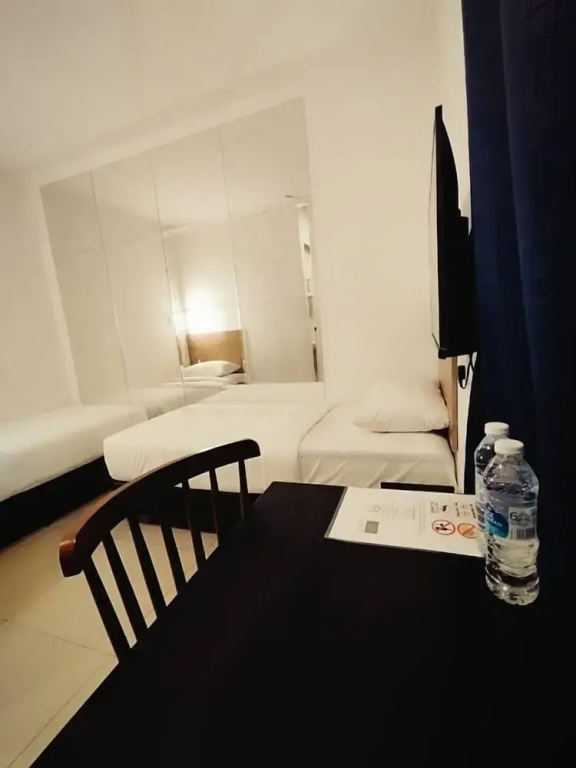 Economy room