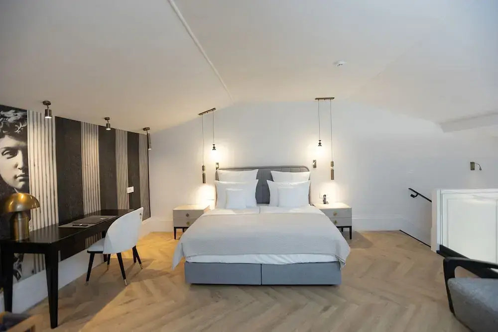 Hotel photo 8