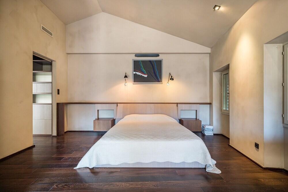 Loge de mer, Lodge Urbain-Perpignan by null