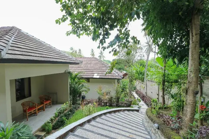 Senggigi Cottages Lombok by ZUZU