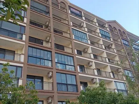 Fuxian Lake Juhu Yisu (Sunshine Coast Branch)