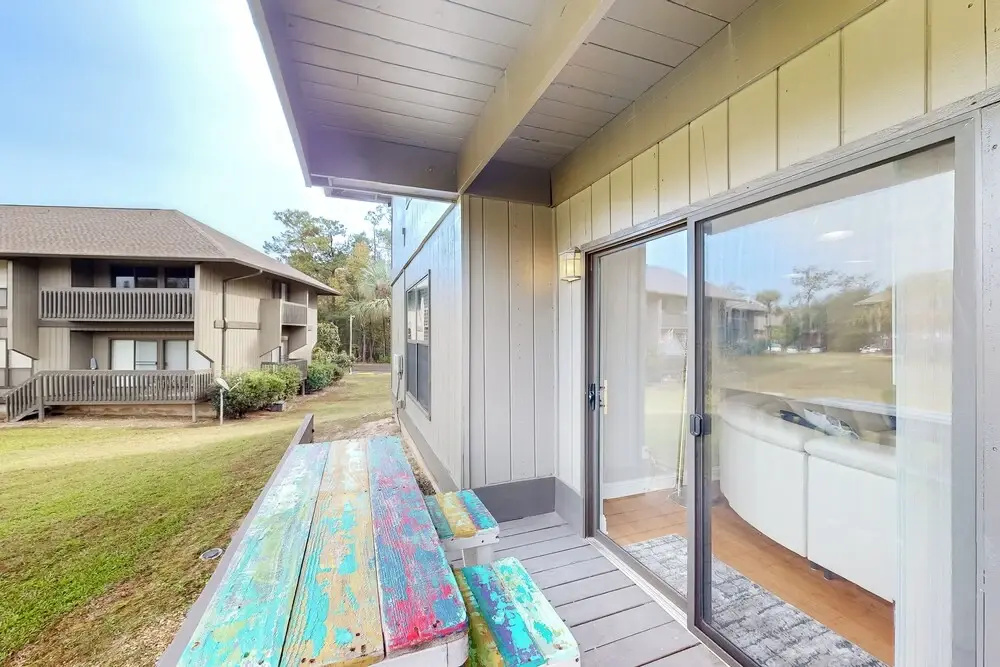 2BR Updated Dog-friendly Condo w/ Pool & Tennis