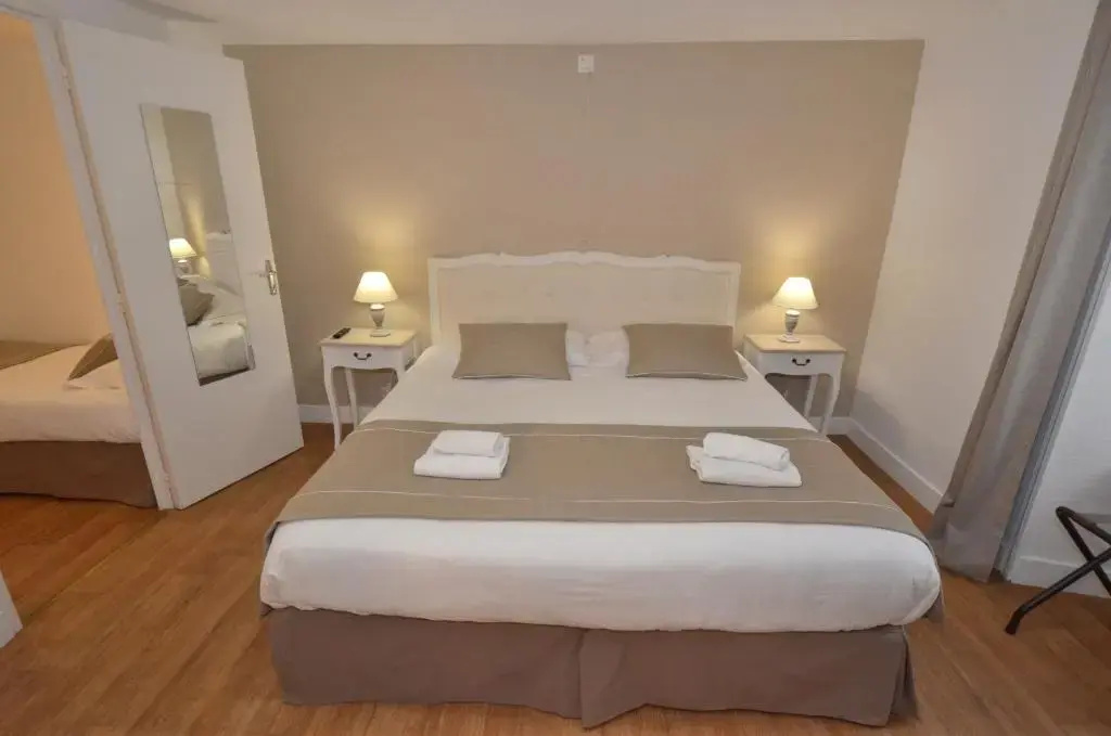 Demeures & Châteaux - Hôtel de la porte Saint-Malo - DINAN - Chambres