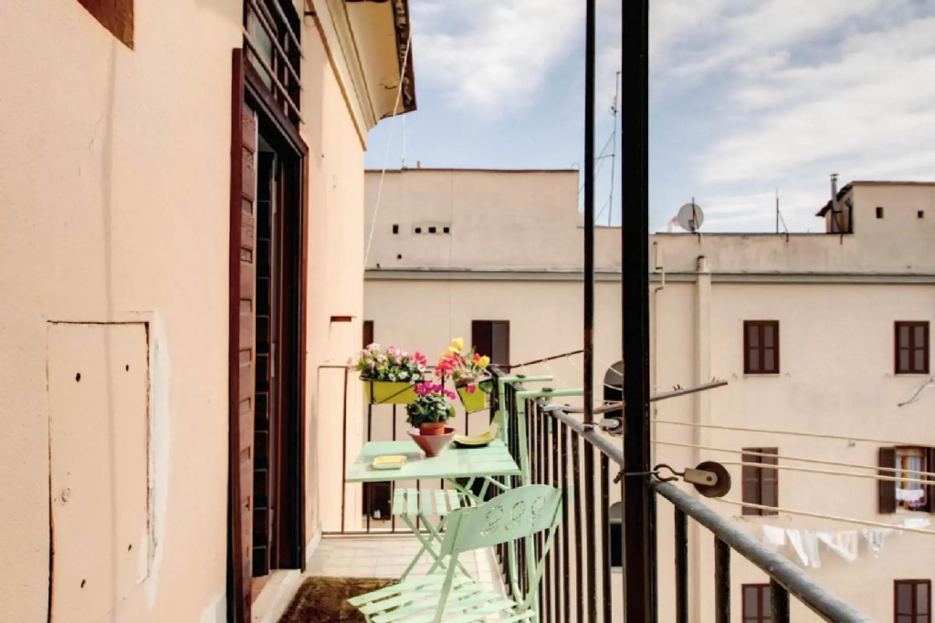 Rhome Apartments Latini