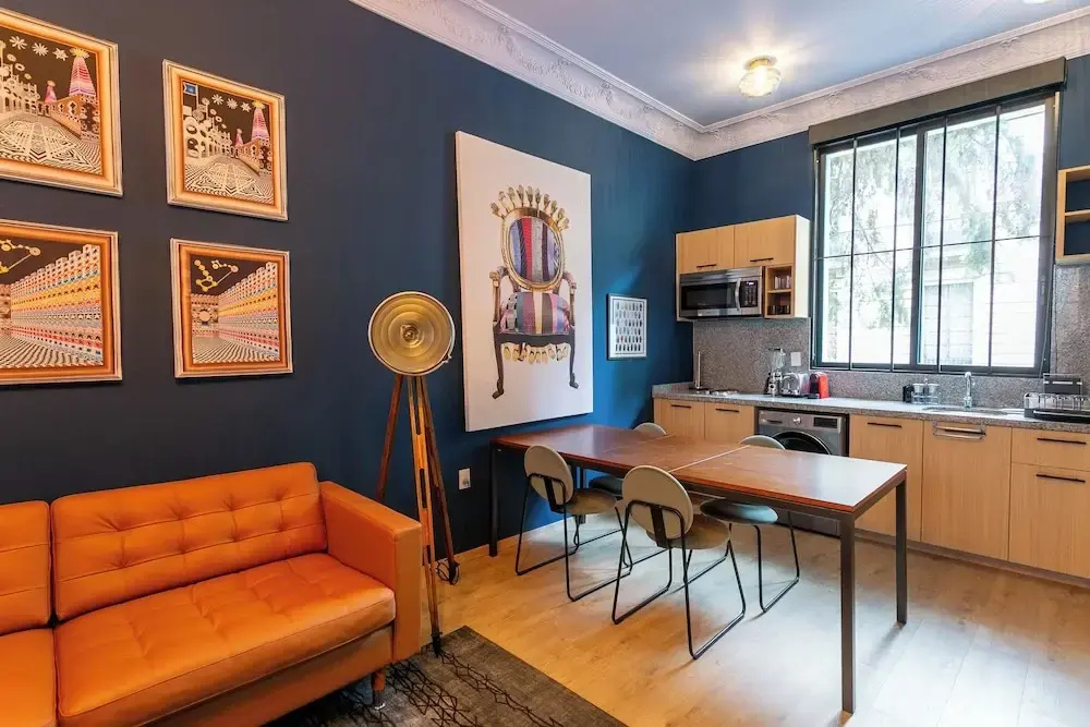 Deluxe Apartment