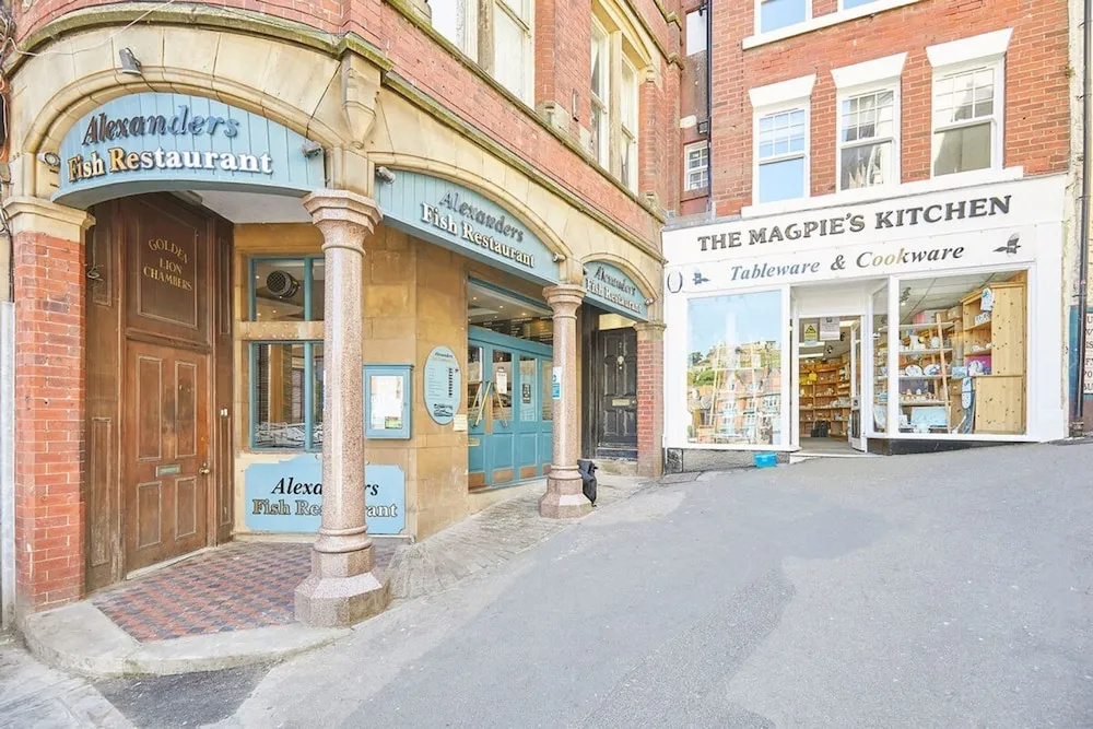 Host Stay Cosy Coastal Golden Lion Apartments