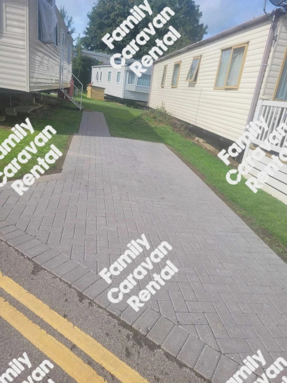 Family Caravan Rental 2 bed Caravan