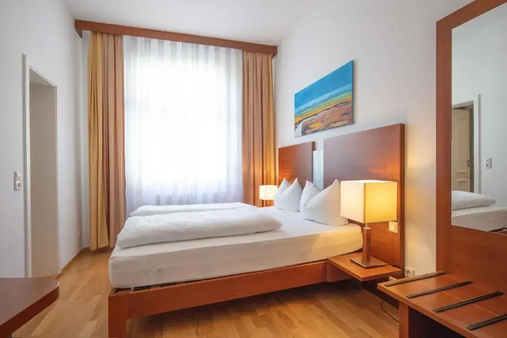 Standard Double room (full double bed)