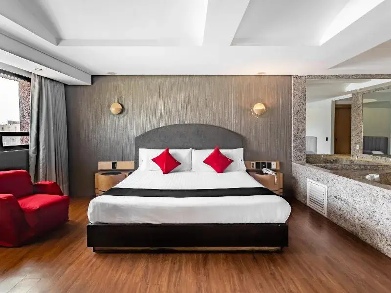 Deluxe Jacuzzi Double room (full double bed)