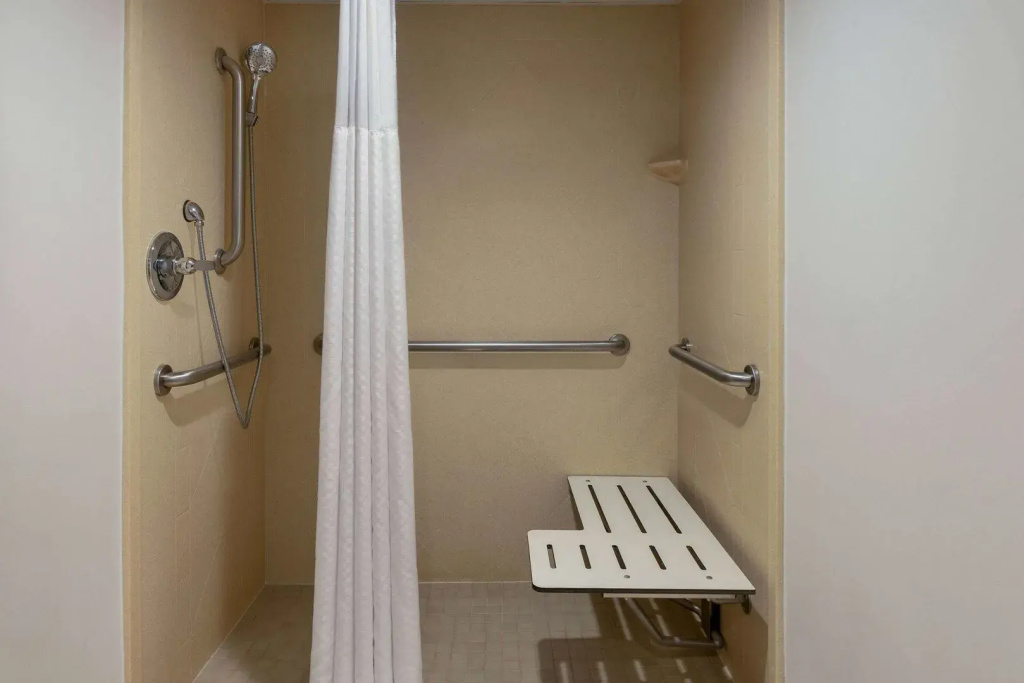 La Quinta Inn & Suites By Wyndham Lake George - Général