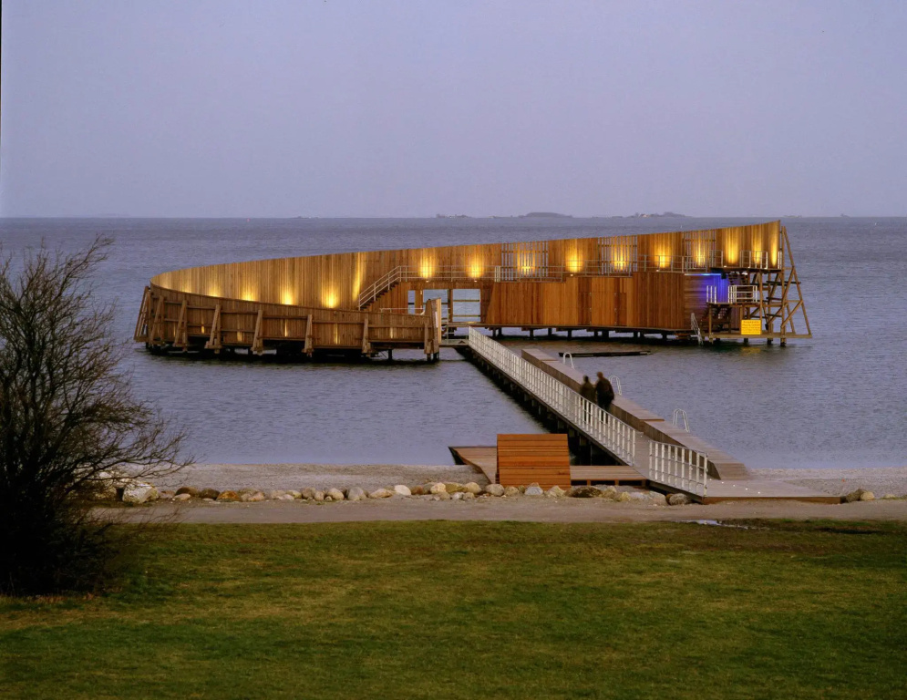 Beach & Waterfront