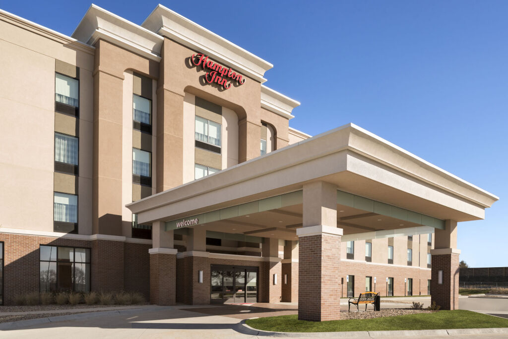 Hampton Inn Lincoln Airport image