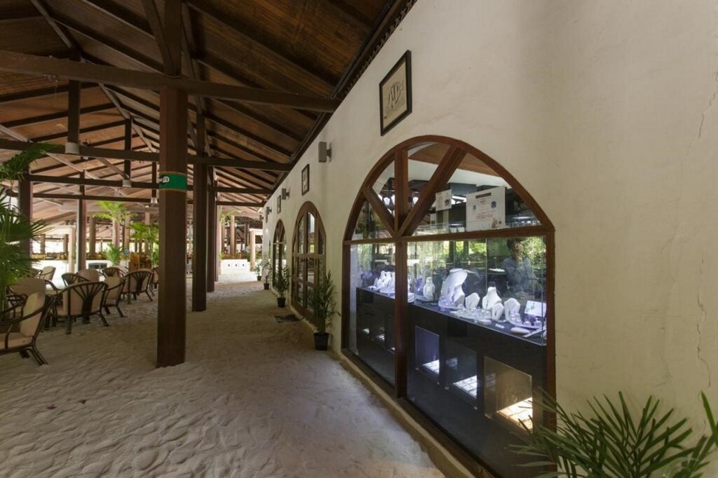 Embudu Village Resort