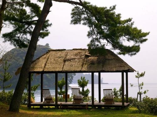 Beach & Waterfront