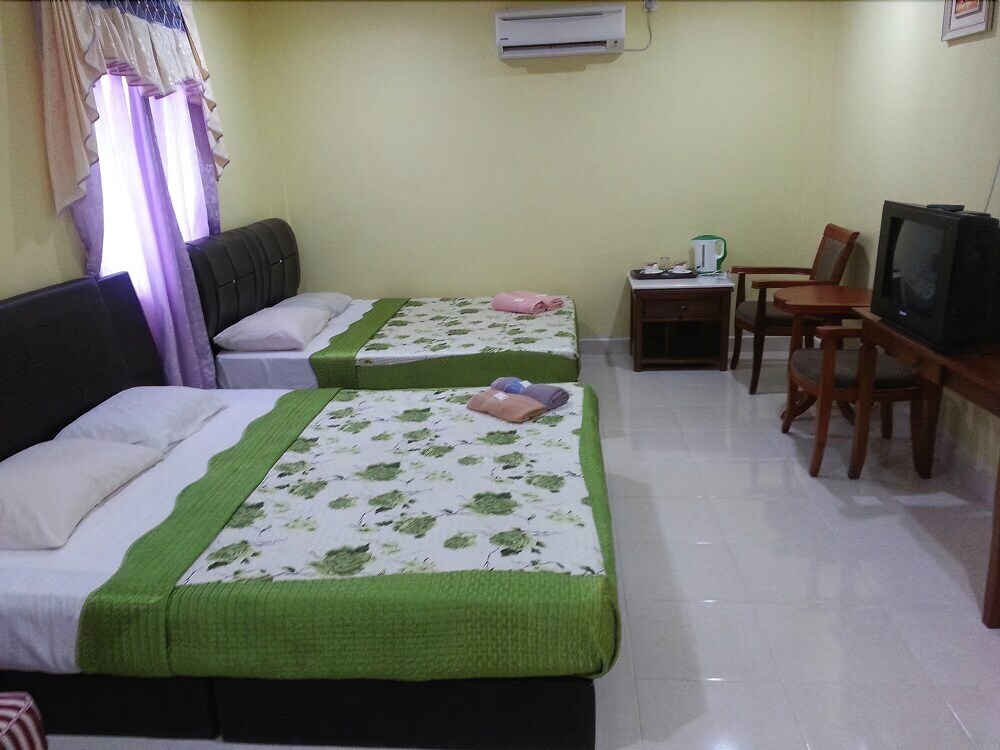 Mnr Motel