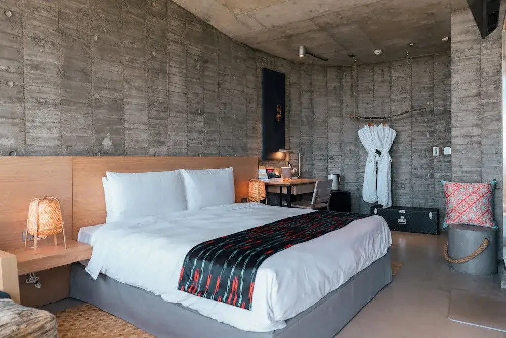 Standard room with balcony