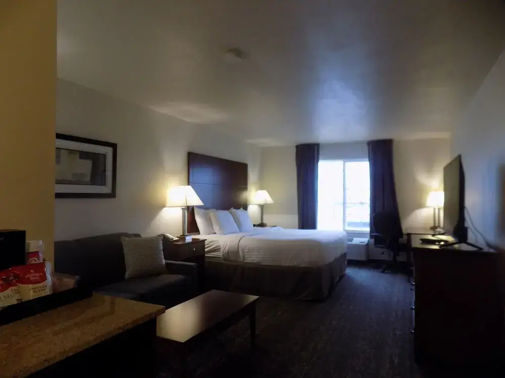 Double Suite (full double bed)