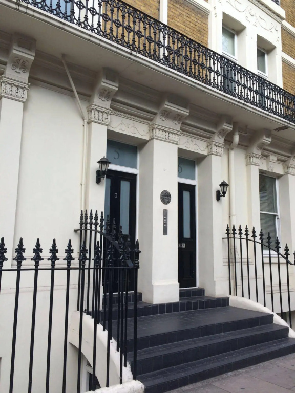 Inverness Place