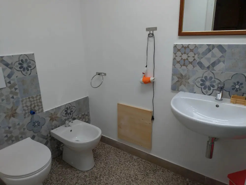 Comfort room
