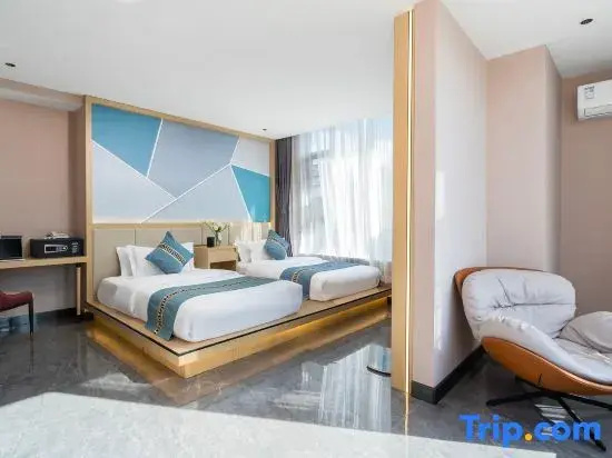 Standard Double room with mountain view (twin beds)