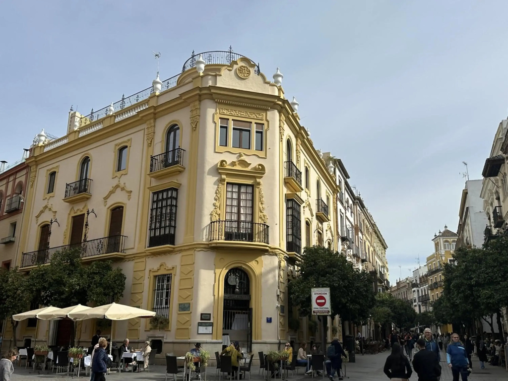 Lujoso apartamento a los pies de la Giralda