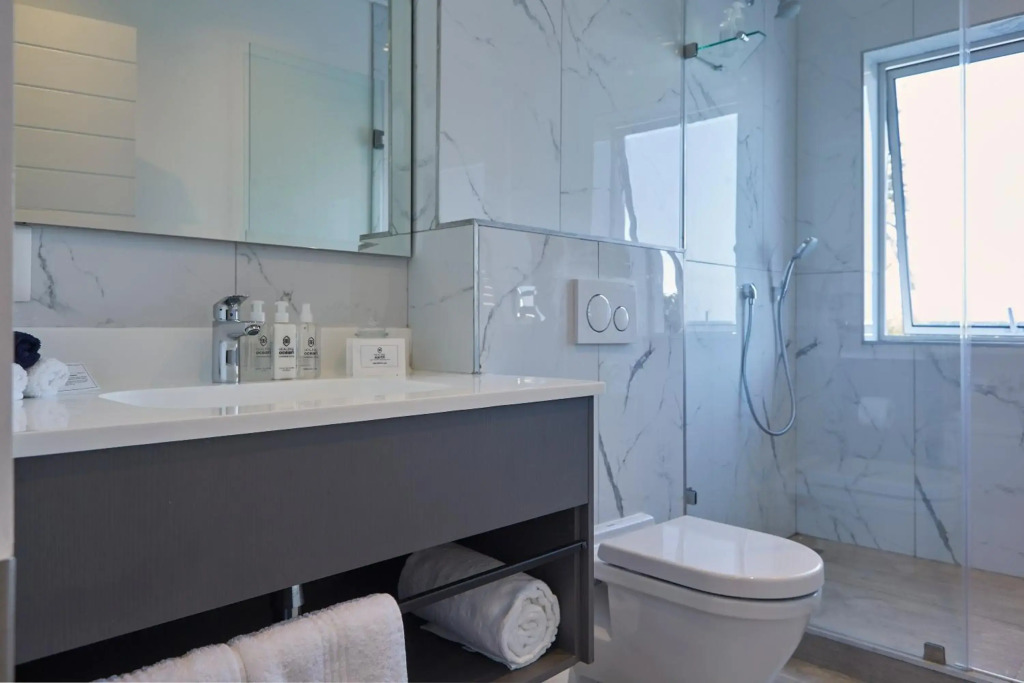 One Marine Drive Boutique Hotel - фото 48