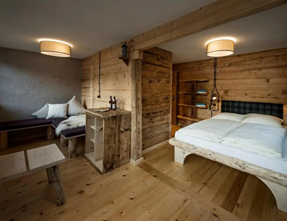 Standard Double room with mountain view (full double bed)