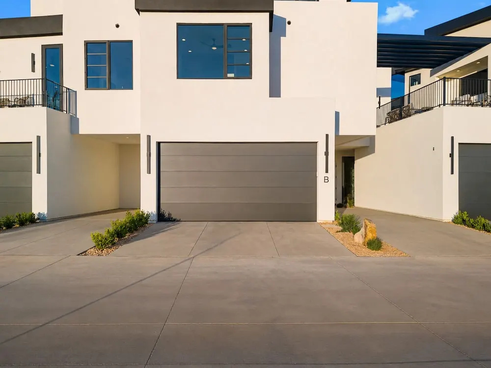 Barefoot Beach House A + B 6 Bedroom Home