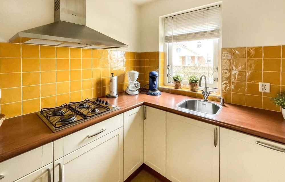 Nice Home in Workum With Wifi and 3 Bedrooms - фото 16