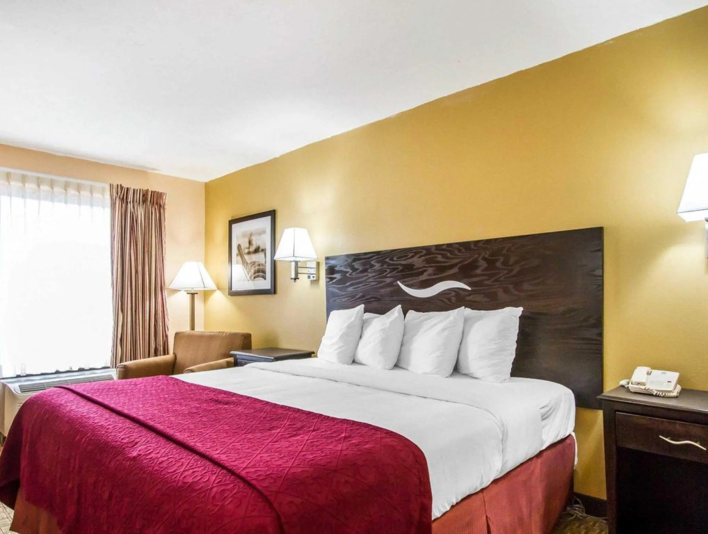 Standard Double room (full double bed)