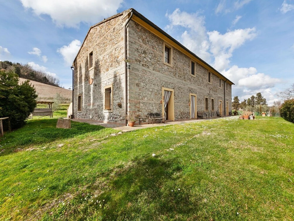 Traditional Holiday Home in Chianni With Swimming Pool