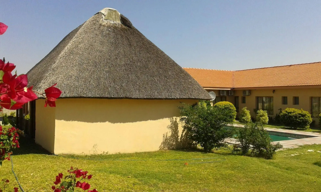 Hotel photo 12