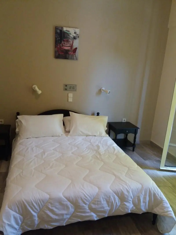 Standard Double room with balcony (full double bed)