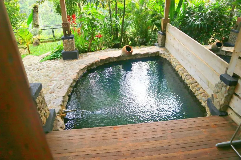 Tirta Arsanta Hot Springs Villa