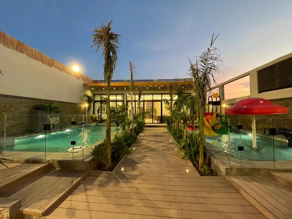 2 Bedrooms Villa