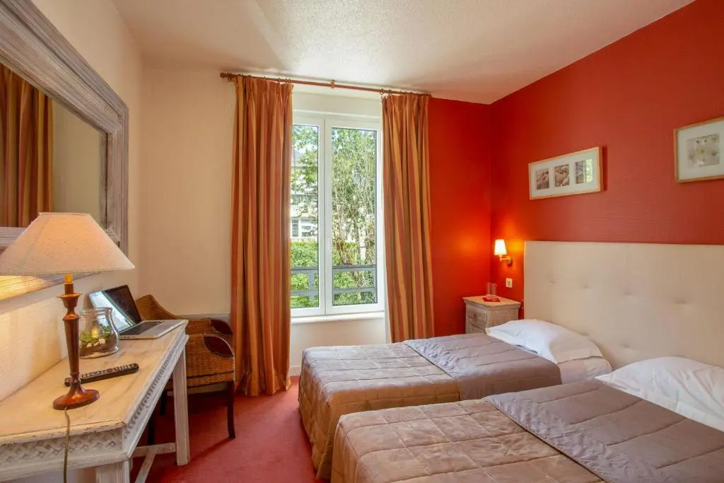 Standard Double room (twin beds)