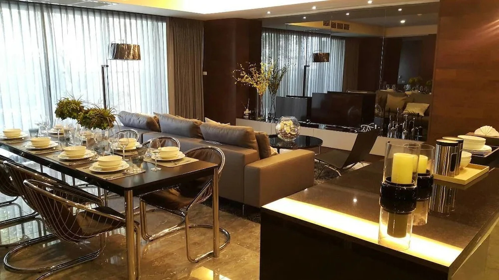 3 Bedrooms Premium Apartment with view